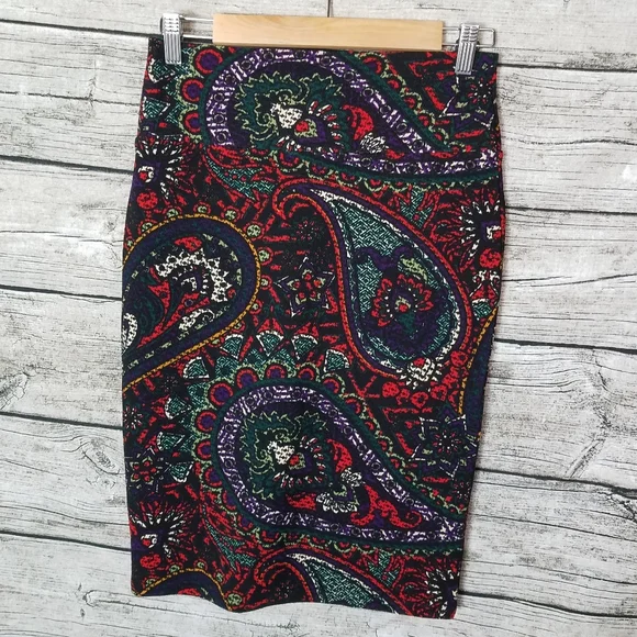 Lularoe Cassie pencil skirt. It’s a bright, multi-color red, purple, green.... S - Picture 1 of 3